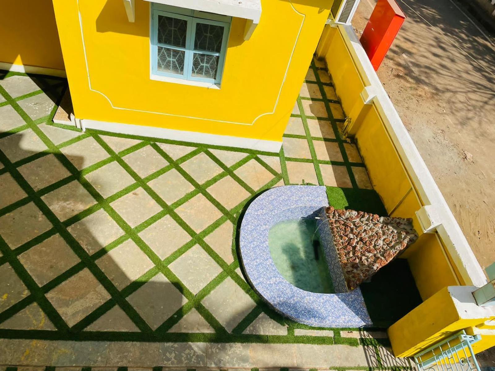 Trippy Spot Hostel & Cafe วากาตอร์ ภายนอก รูปภาพ
