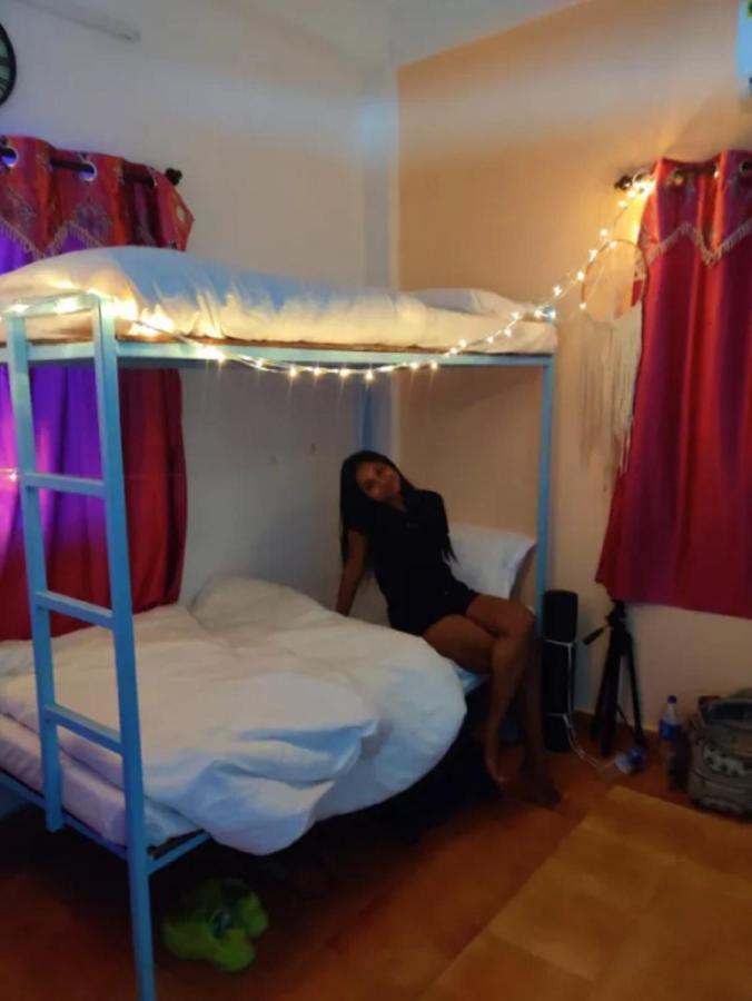 Trippy Spot Hostel & Cafe วากาตอร์ ภายนอก รูปภาพ